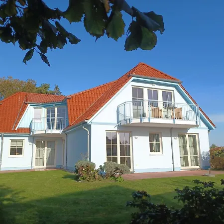 An Den Boddenwiesen I * Wustrow (Fischland)